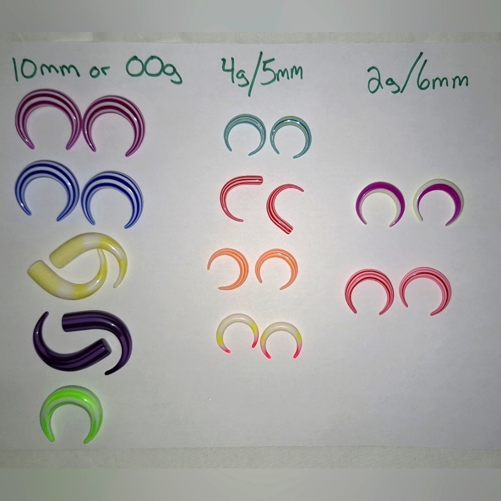 Acrylic talons & horseshoes (gauges) stretched earlobes 10mm/00g, 5mm/4g, 6mm/2g